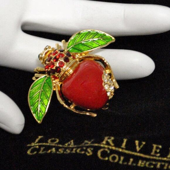 NEW Joan Rivers Big Red APPLE BEE PIN Bug Brooch Pave Crystal Rhinestones Enamel - Picture 10 of 10